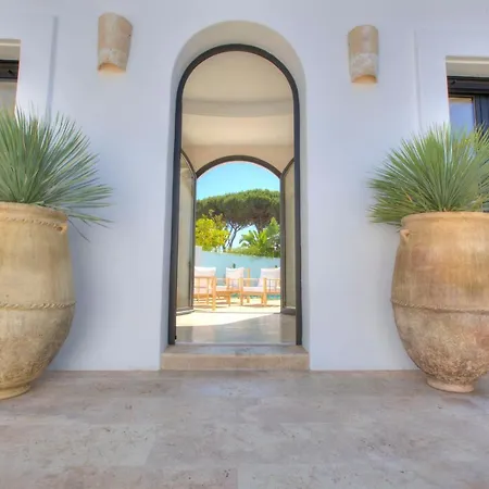 Βίλα Mas Tranquila - A Stylish With Pool 150 M From The