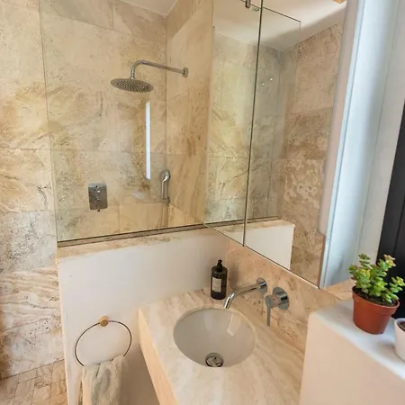Βίλα Mas Tranquila - A Stylish With Pool 150 M From The