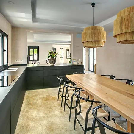 Mas Tranquila - A Stylish With Pool 150 M From The * Conil De La Frontera