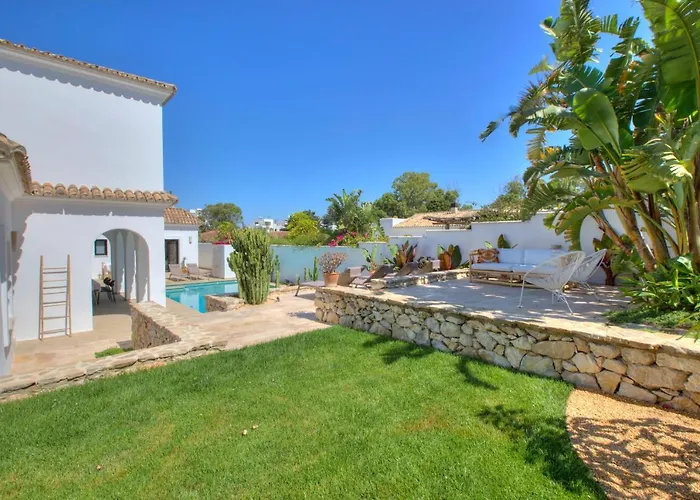 Mas Tranquila - A Stylish With Pool 150 M From The 别墅