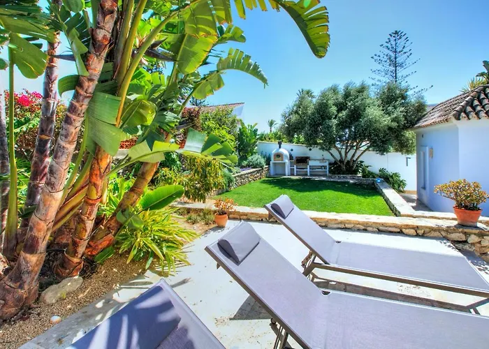 Mas Tranquila - A Stylish With Pool 150 M From The 别墅 *