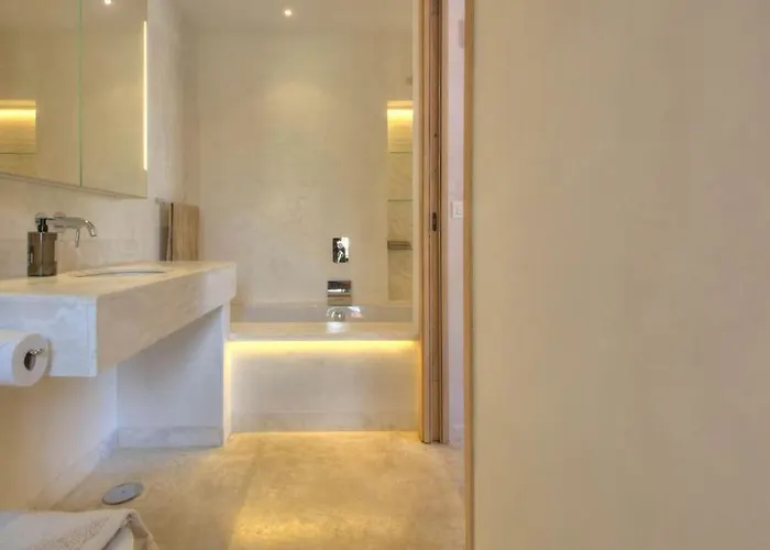 Mas Tranquila - A Stylish With Pool 150 M From The * 科尼尔-德拉弗龙特拉