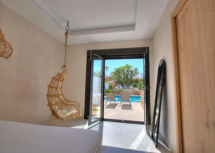 Villa Mas Tranquila - A Stylish With Pool 150 M From The Conil De La Frontera