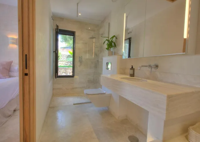 Mas Tranquila - A Stylish With Pool 150 M From The Conil De La Frontera