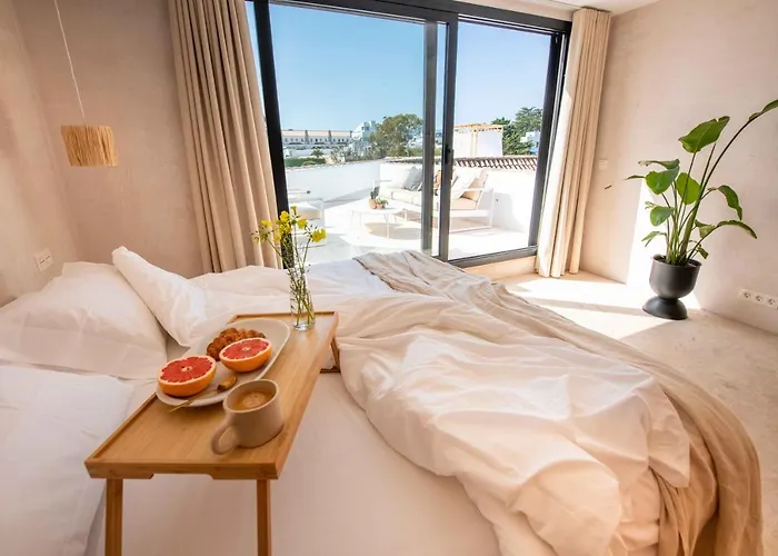 Mas Tranquila - A Stylish With Pool 150 M From The Villa *