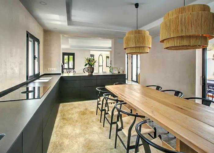 Mas Tranquila - A Stylish With Pool 150 M From The * Conil De La Frontera