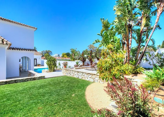 Mas Tranquila - A Stylish With Pool 150 M From The Villa Conil De La Frontera