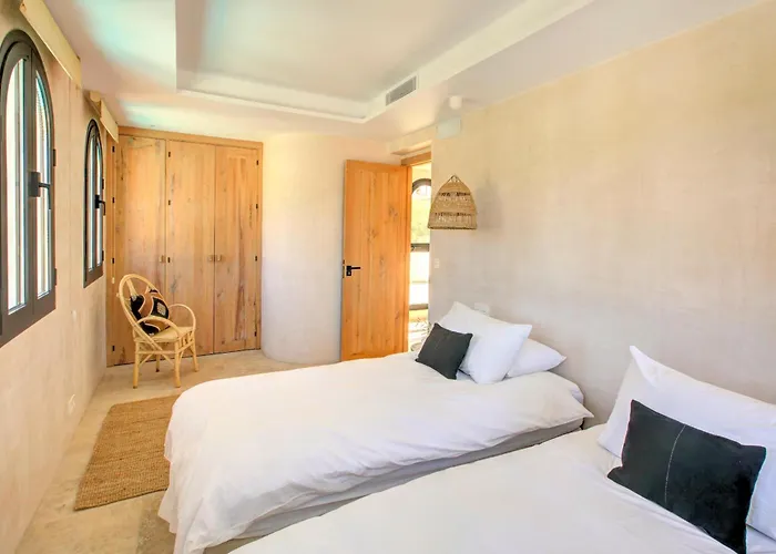 Mas Tranquila - A Stylish With Pool 150 M From The Conil De La Frontera