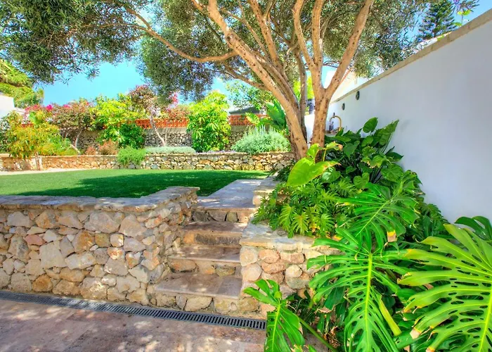 Mas Tranquila - A Stylish With Pool 150 M From The Villa Conil De La Frontera